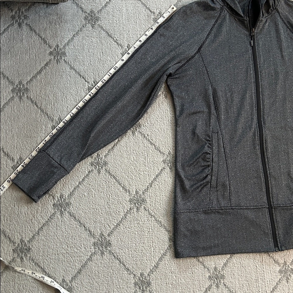 Mondetta Patterned Athletic Jacket With Thumbhole… - image 6